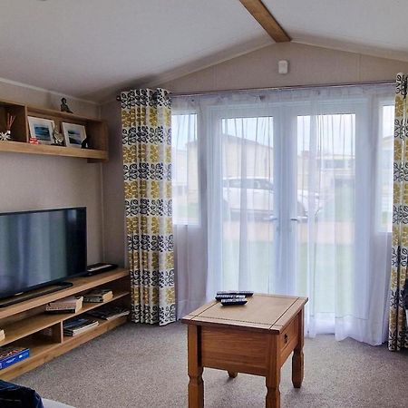 فندق Lovely Caravan Nearby The Beach In Hunstanton, Norfolk Ref 23071C المظهر الخارجي الصورة