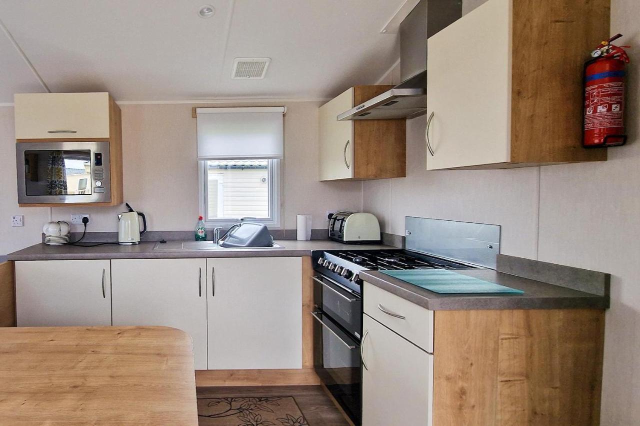 فندق Lovely Caravan Nearby The Beach In Hunstanton, Norfolk Ref 23071C المظهر الخارجي الصورة