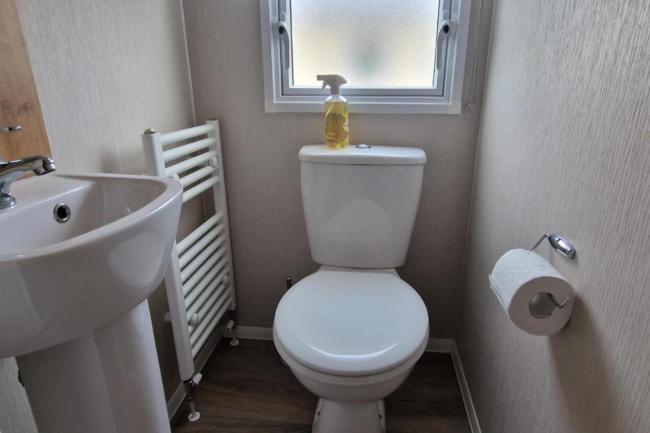 فندق Lovely Caravan Nearby The Beach In Hunstanton, Norfolk Ref 23071C المظهر الخارجي الصورة